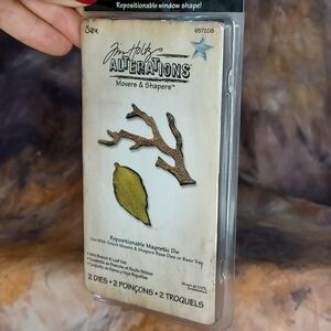 Sizzix Movers & Shapers Mini Branch & Leaf magnetic die set by Tim Holtz 657208